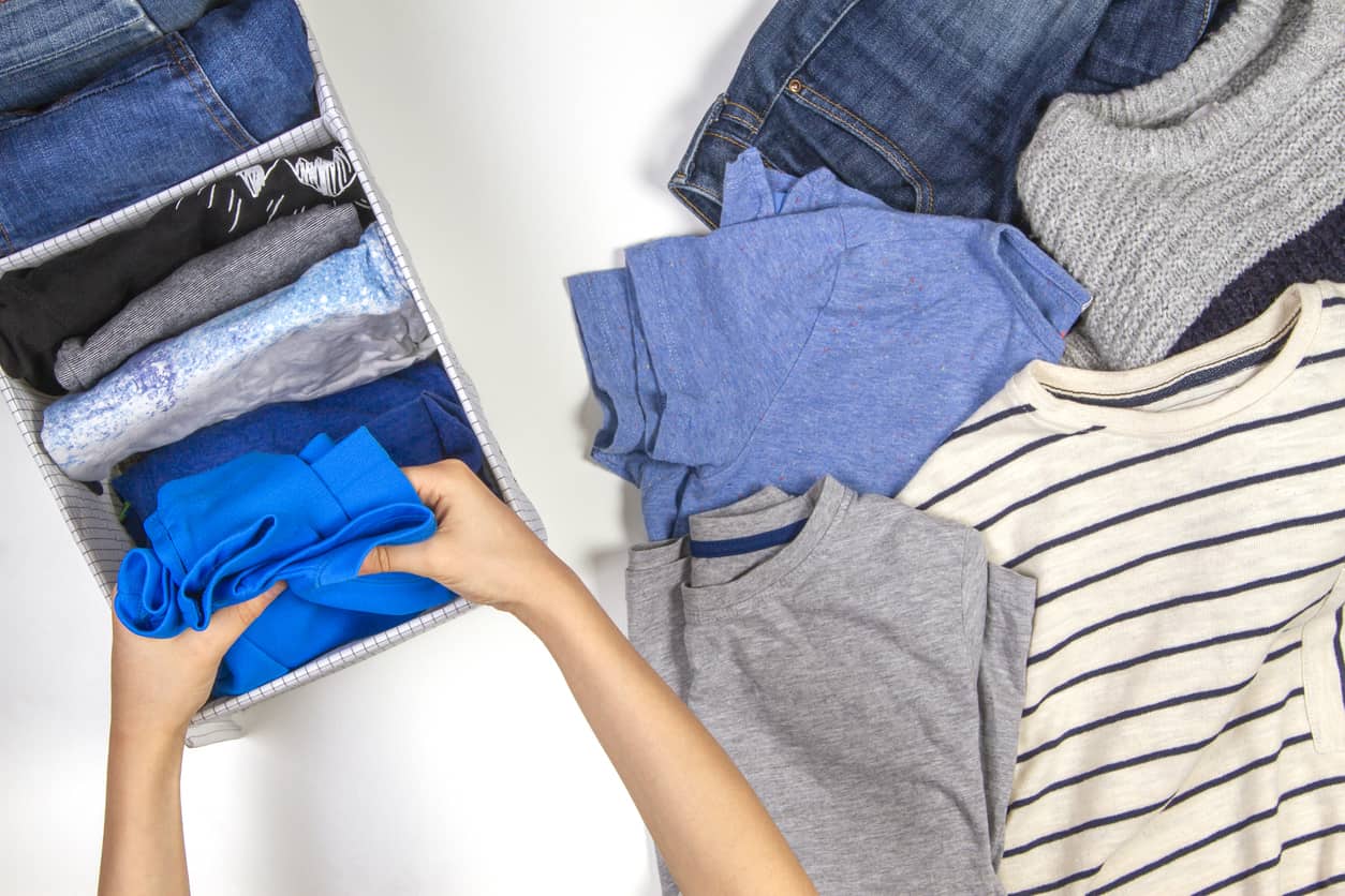 5 Tips to Store Clothes Long-Term